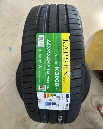 225-45ZRF18 95W XL