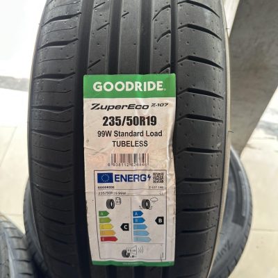235-50R19 99W TUBELESS